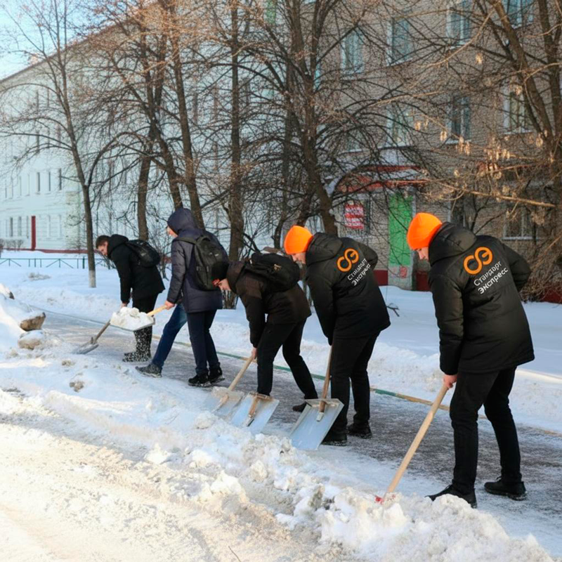 Уборка снега с крыш и территорий в Шилке